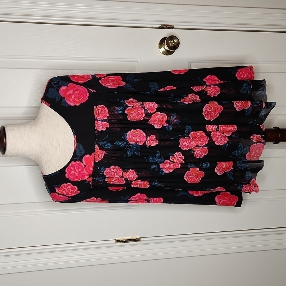 Matilda Jane Winter Blooms Rose Print Black Tunic Size S